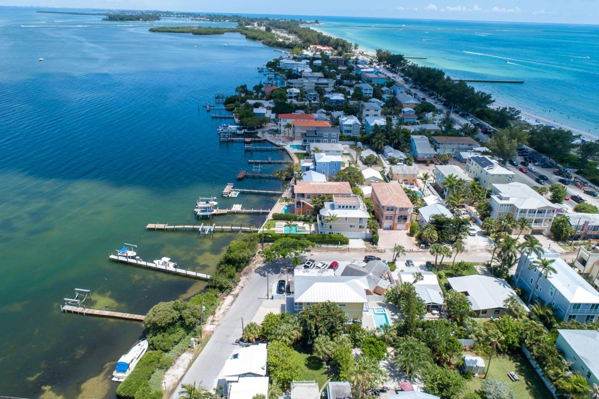 Hibiscus Hideaway Condo Walk To Historic Bridge St Bradenton Beach Exterior foto